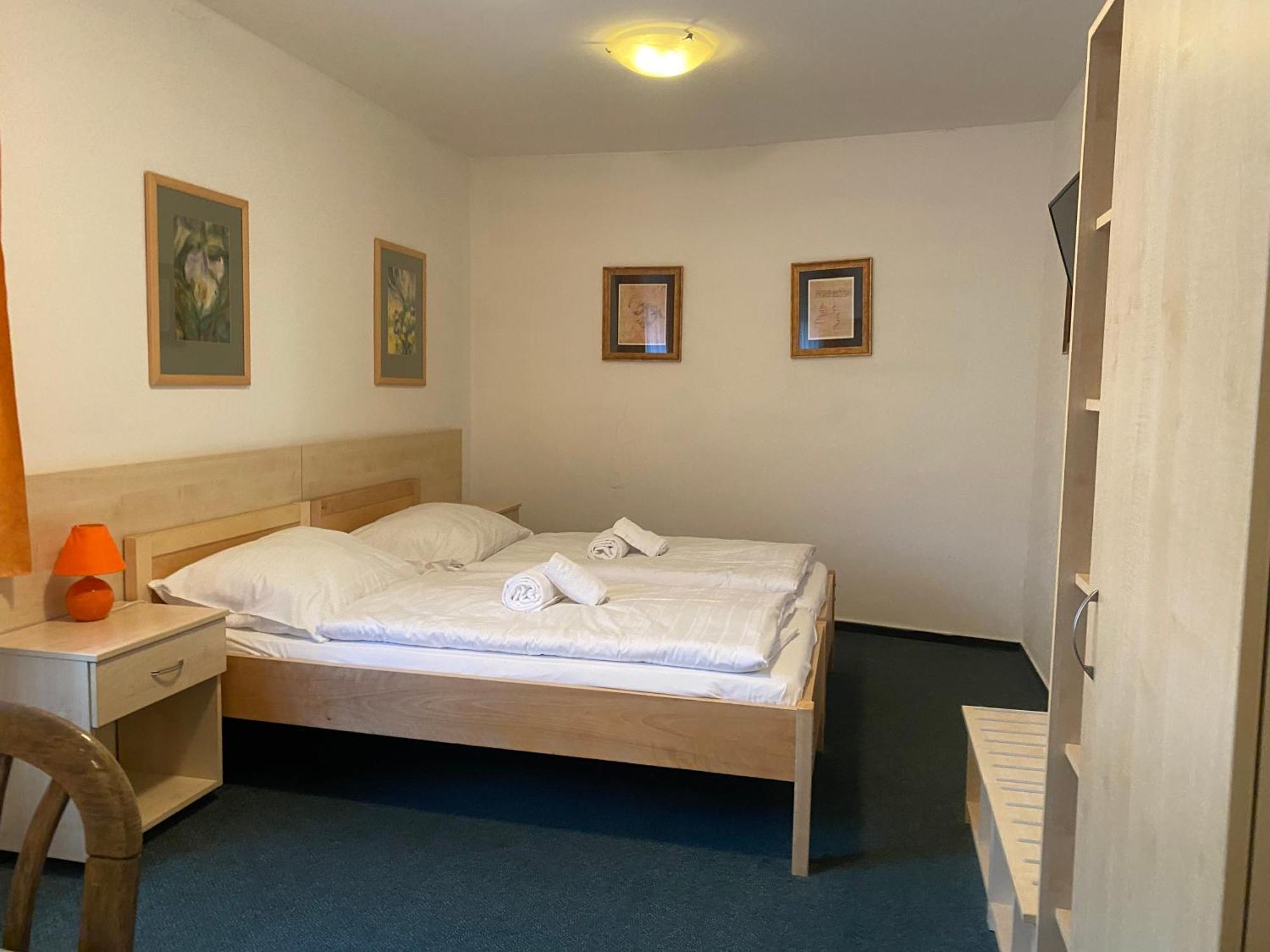 Double Room Private Bathroom