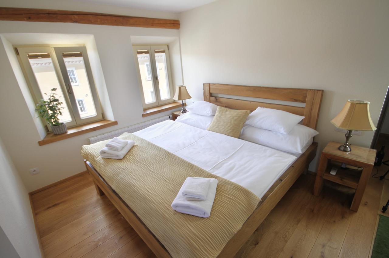 Deluxe Double Room Castle View Air Conditioning