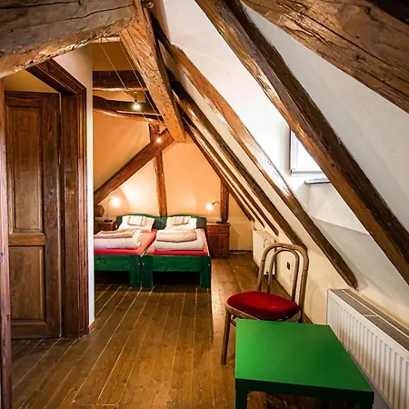 Hostel 99-2